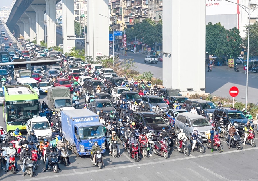 Quá trình chuyển đổi đã đạt những kết quả bước đầu, song cũng còn không ít khó khăn, vướng mắc cần tiếp tục tháo gỡ.
