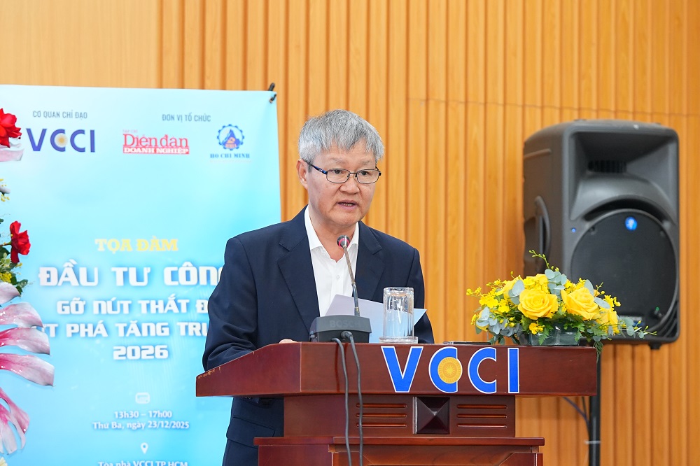Ông Võ Tân Thành, Phó Chủ tịch Liên đoàn Pg88ok ưu đãi hấp dẫn và Công nghiệp Việt Nam (VCCI) phát biểu tại tọa đàm.