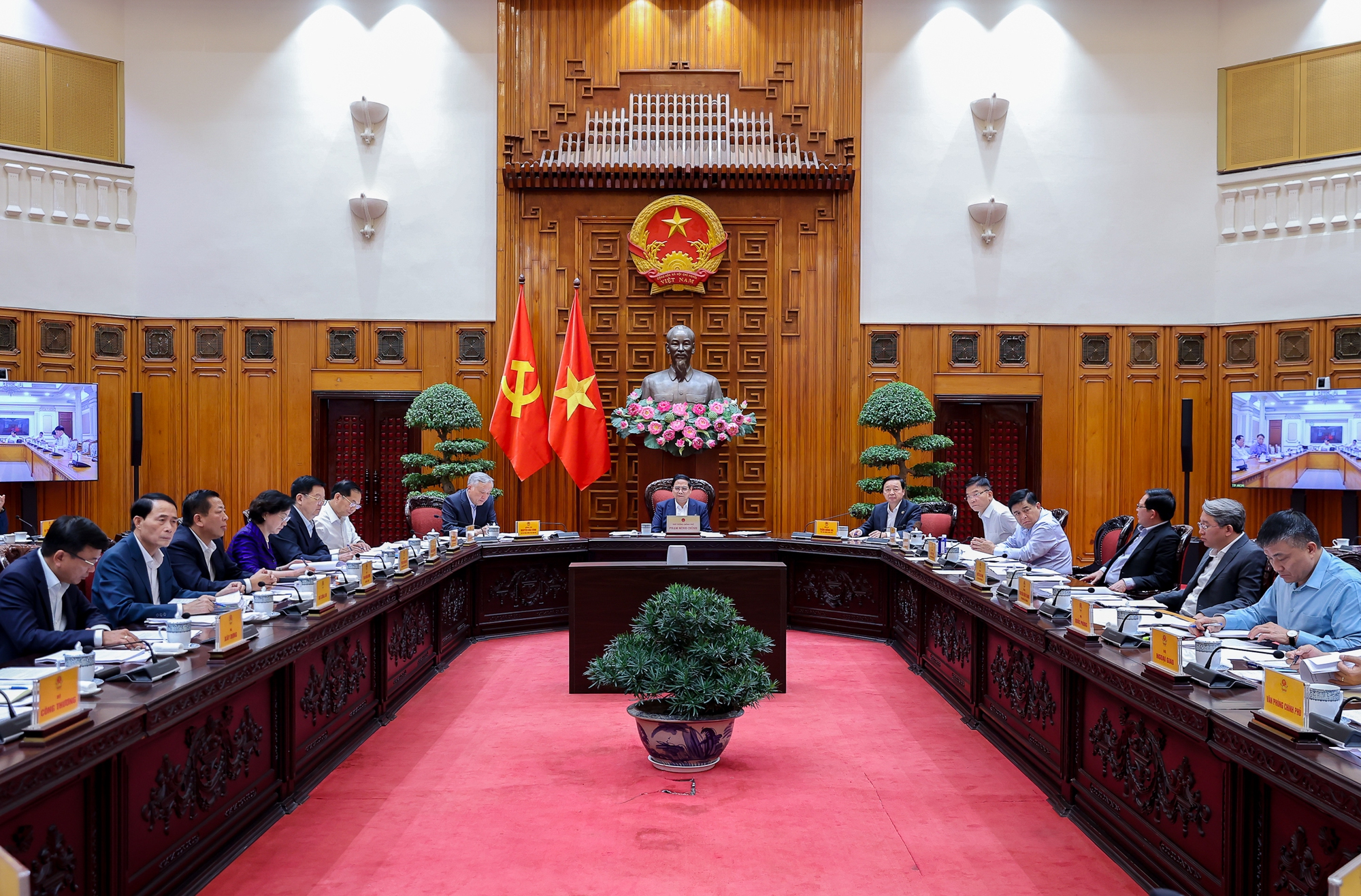  Thủ tướng Chính phủ Phạm Minh Chính chủ trì phiên họp Thường trực Chính phủ cho ý kiến rà soát, tháo gỡ khó khăn, vướng mắc đối với các Link Trang Chủ PG88.Com Mới #2026  đường sắt trọng điểm. Ảnh: VGP
