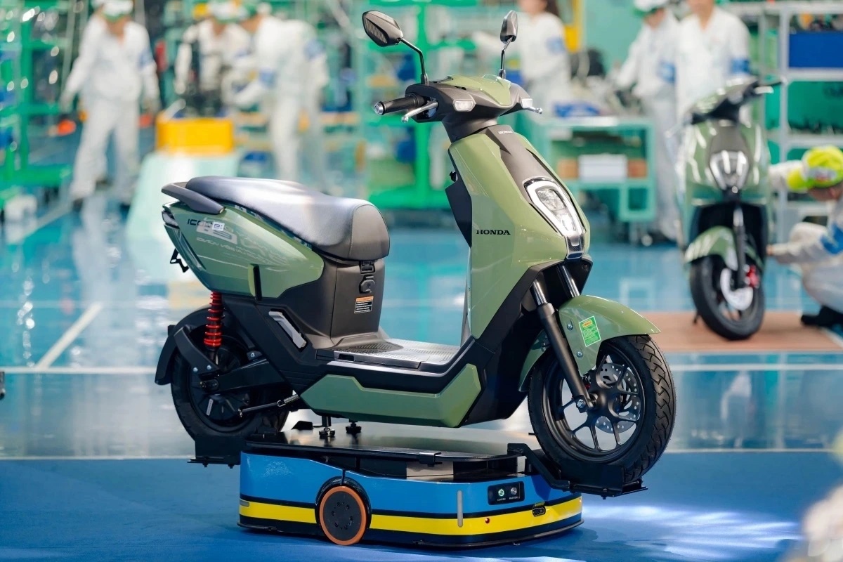 Honda giảm giá kỷ lục xe máy điện: Khi 