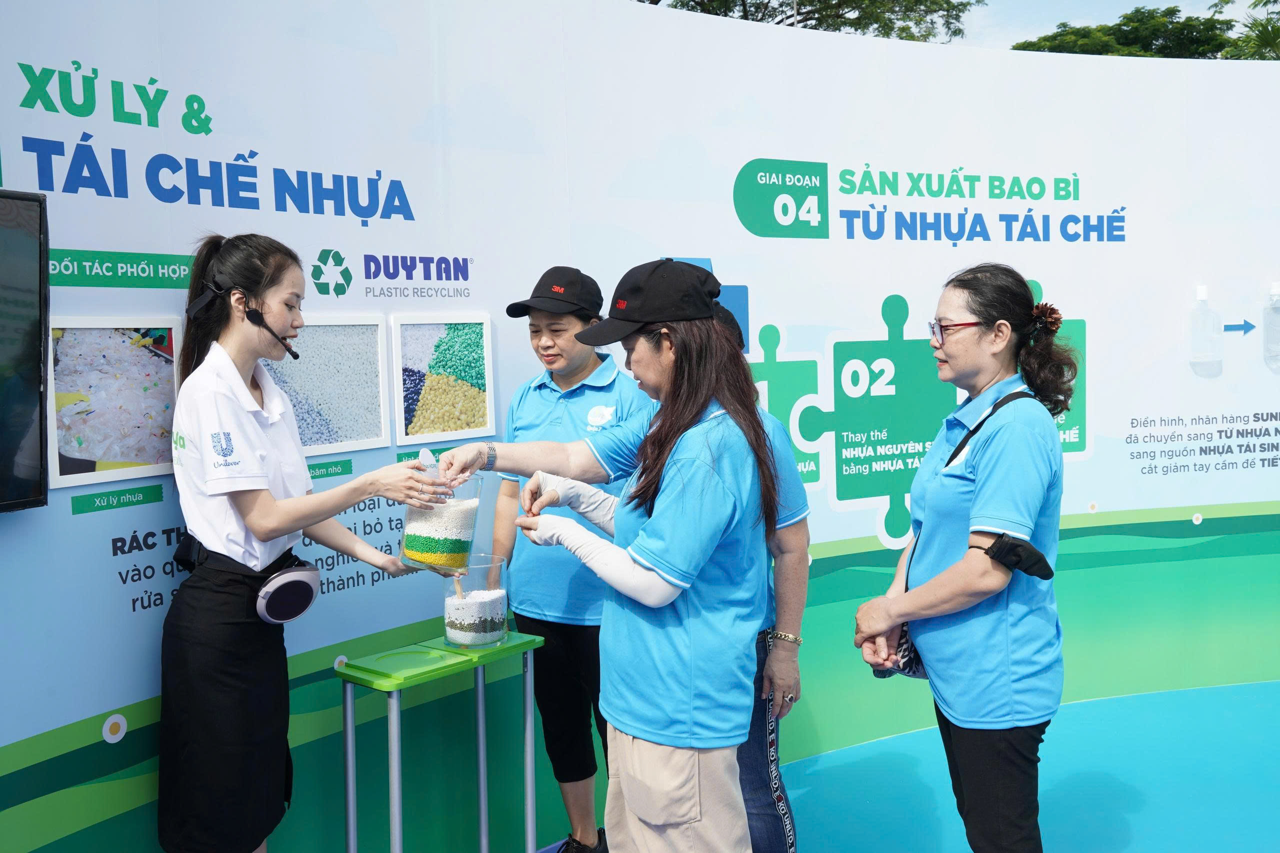 Unilever Việt Nam triển khai nhiều hoạt động giúp Link Đăng Nhập PG88 Chính Thức 2026 hiểu rõ vai trò quan trọng của việc phân loại rác nhựa tại nguồn.