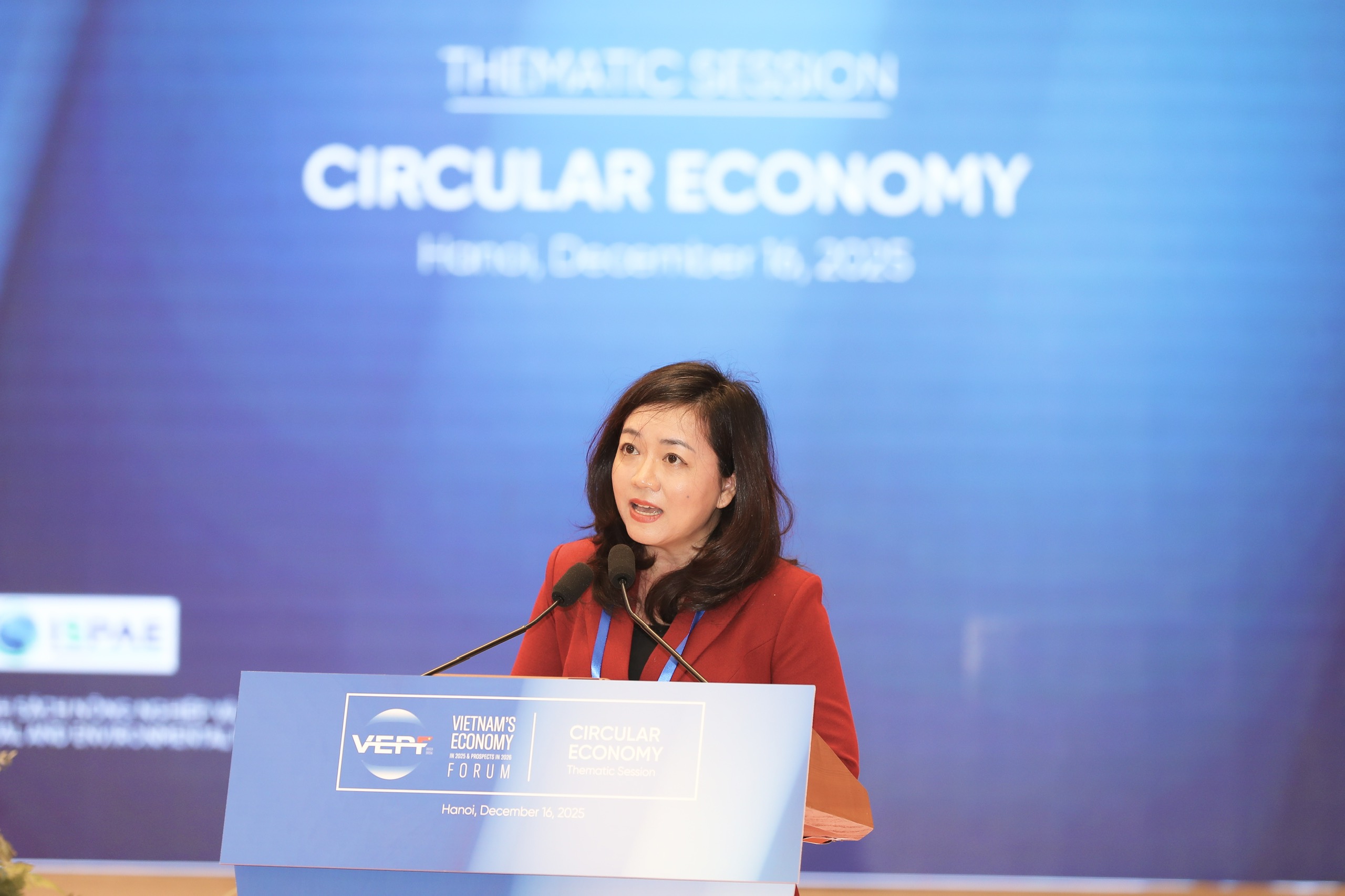 Bà Lê Thị Hồng Nhi phát biểu tại Diễn đàn Link Trang Chủ PG88.Com Mới #2026 Việt Nam 2025, Triển vọng 2026.