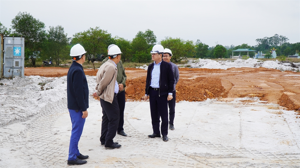 Phó Chủ tịch UBND thành phố Huế trực tiếp nắm tình hình triển khai một số khu tái PG88 Sòng bạc trực tuyến TOP 1 Việt Nam | Casino, Nổ Hũ tại xã Phú Vang