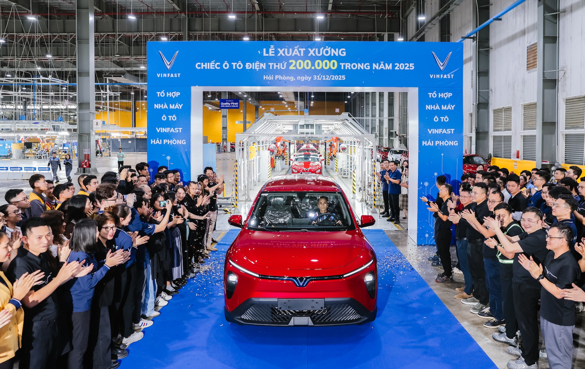 Nhà máy VinFast Hải Phòng cán mốc xuất xưởng chiếc ô tô điện thứ 200.000 năm 2025