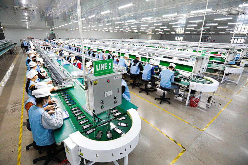 Hoạt động sản xuất công nghiệp duy trì đà tăng trưởng, đóng góp quan trọng vào GRDP toàn tỉnh