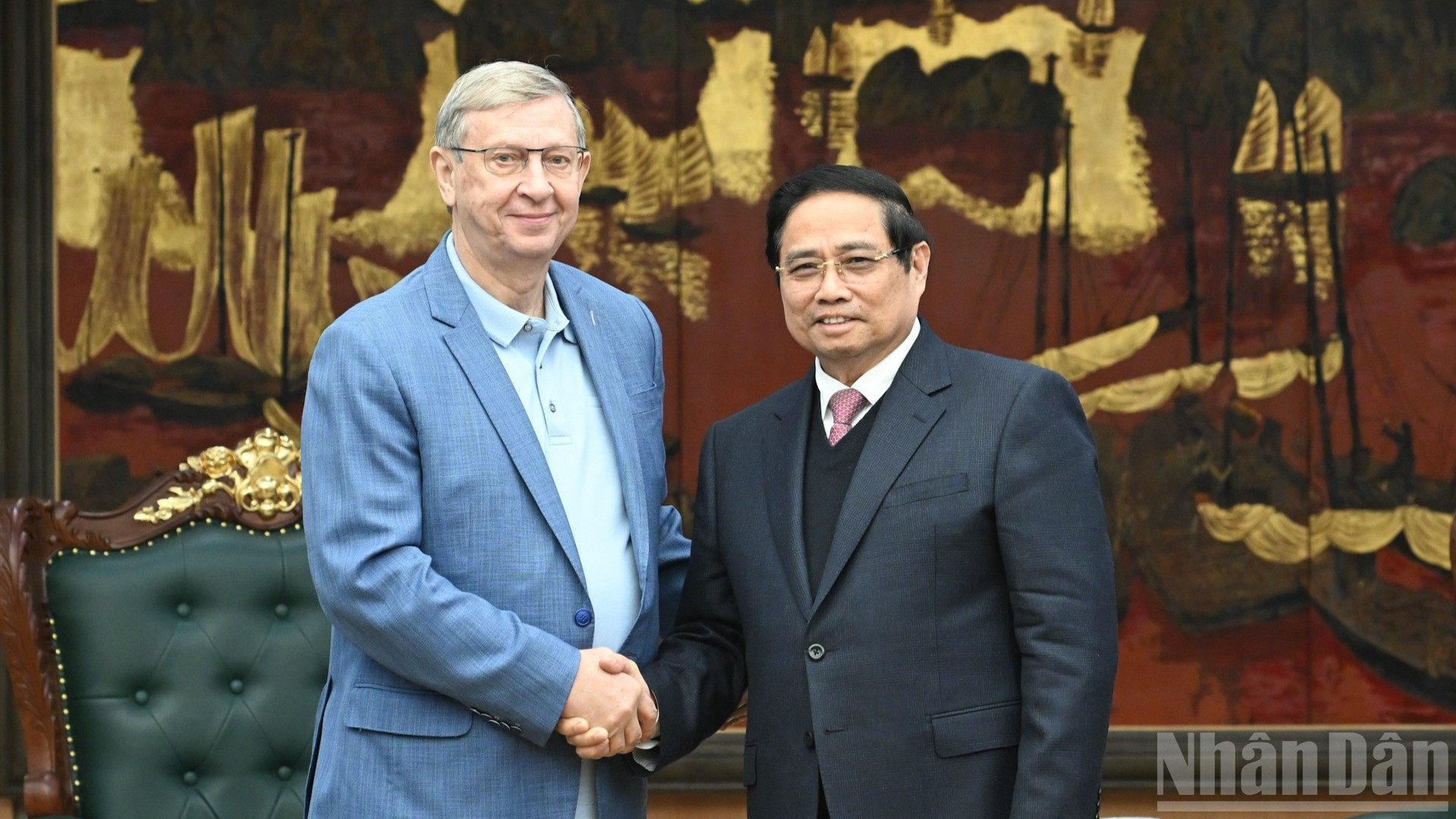 Thủ tướng Phạm Minh Chính và Chủ tịch Tập đoàn AFK Sistema Vladimir Petrovich Evtushenkov. Ảnh: Nhân dân
