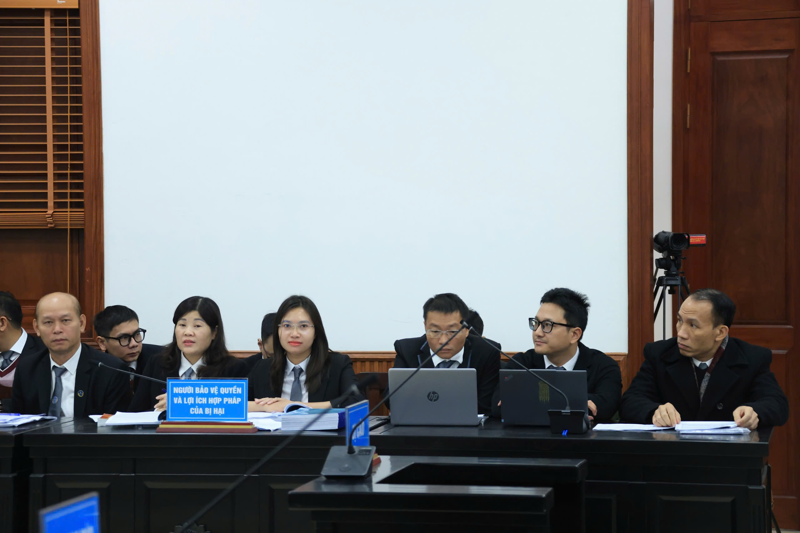 Các luật sư tham gia tố tụng tại tòa.&nbsp;