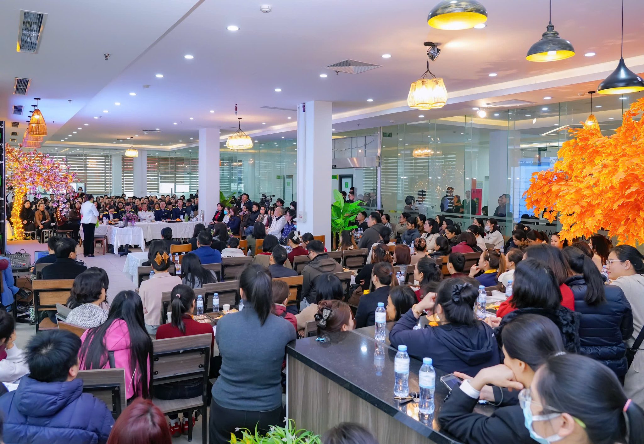 Hàng trăm hộ PG88 Uy Tín Số 1 Việt Nam tại&nbsp;Khu chợ Tuấn Dung, xã Ninh Hiệp, TP. Hà Nội chia sẻ băn khoăn với cơ quan thuế và các chuyên gia.