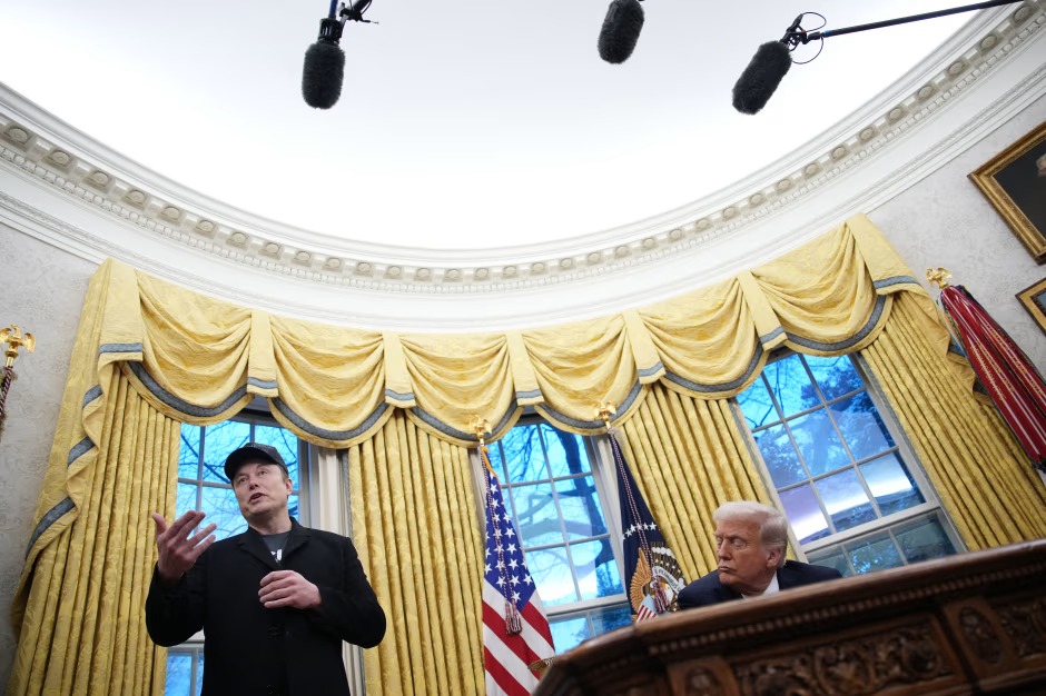 Mối quan hệ giữa Elon Musk và Tổng thống Trump diễn ra theo cấu trúc ba hồi: thân thiết, rạn nứt, hàn gắn.