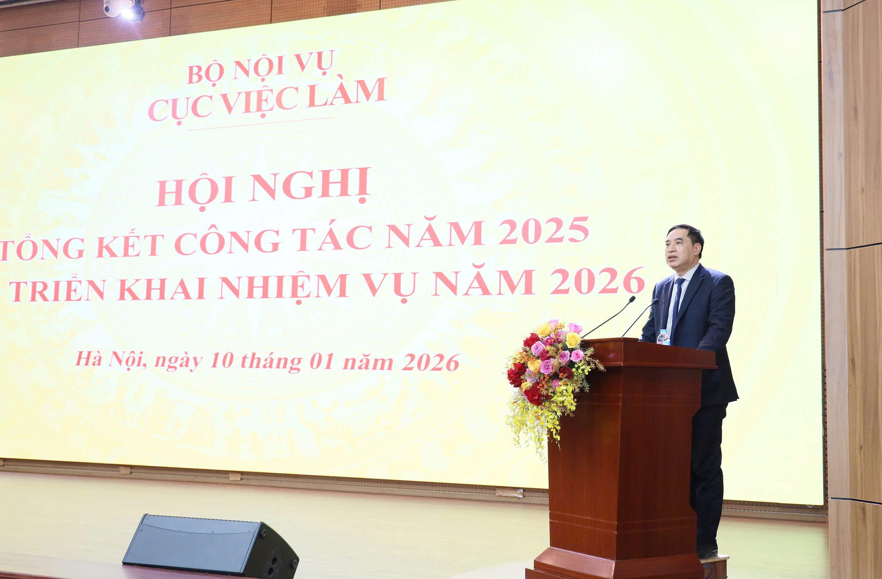 Ông Vũ Trọng Bình,&nbsp;Cục trưởng Cục Việc làm, thông tin tại hội nghị.
