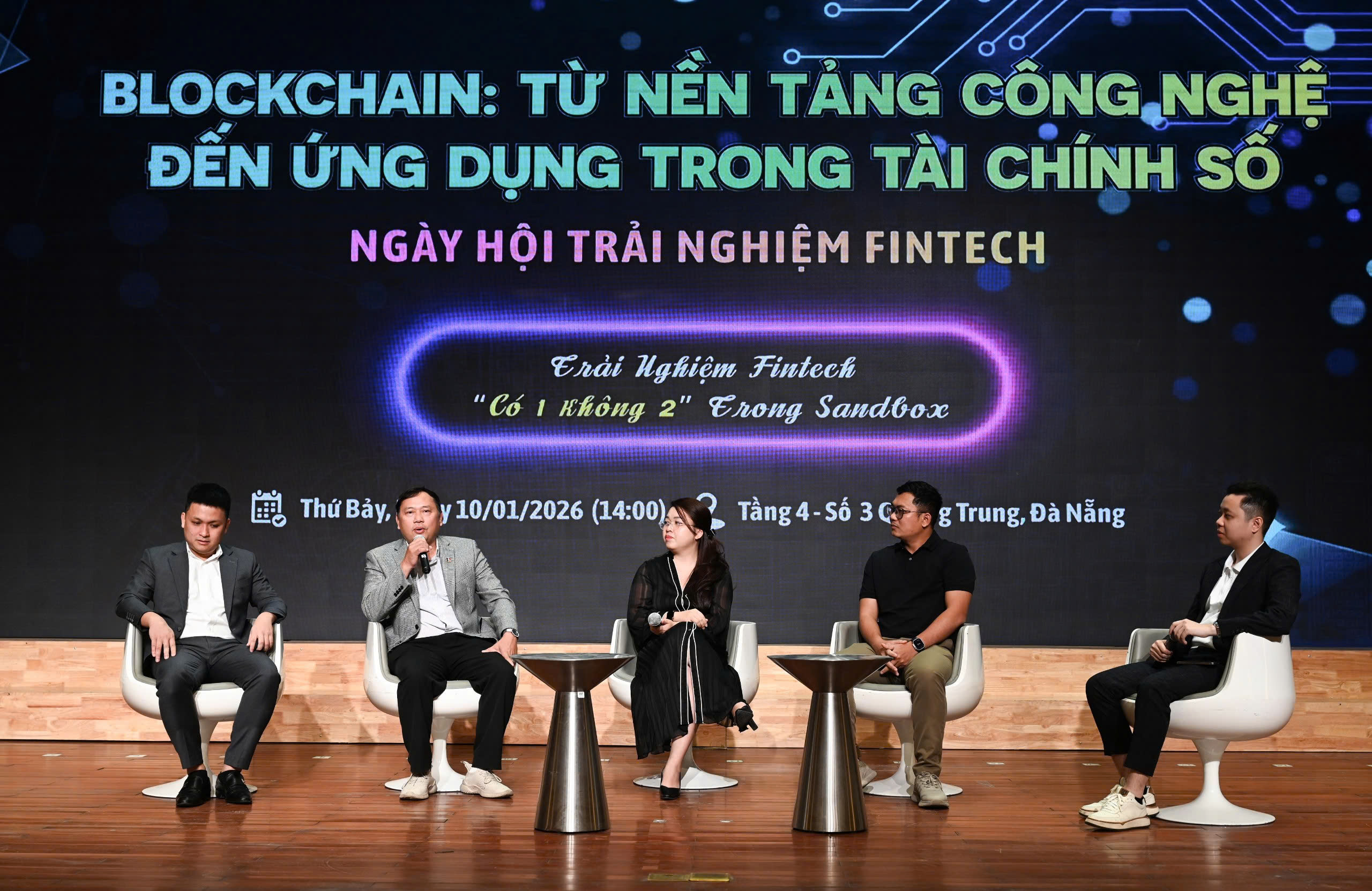 Các chuyên gia chia sẻ tại hội thảo “Blockchain: Từ nền tảng công nghệ đến ứng dụng trong Pg88hi tỷ lệ thưởng hấp dẫn số” 