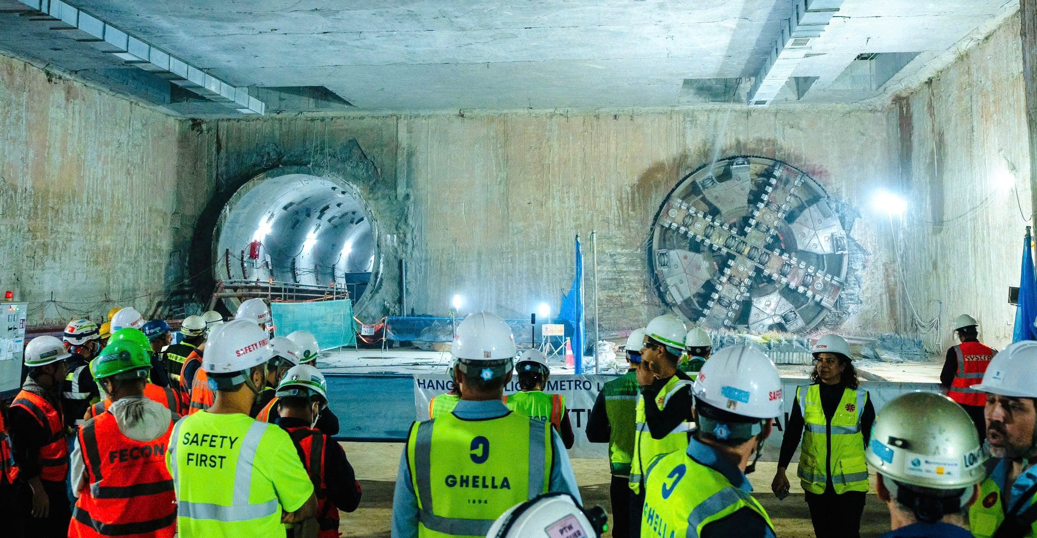 Máy đào hầm TBM2 của tuyến đường sắt đô thị Nhổn - Ga Hà Nội đã tiến đến Ga S11 - Văn Miếu