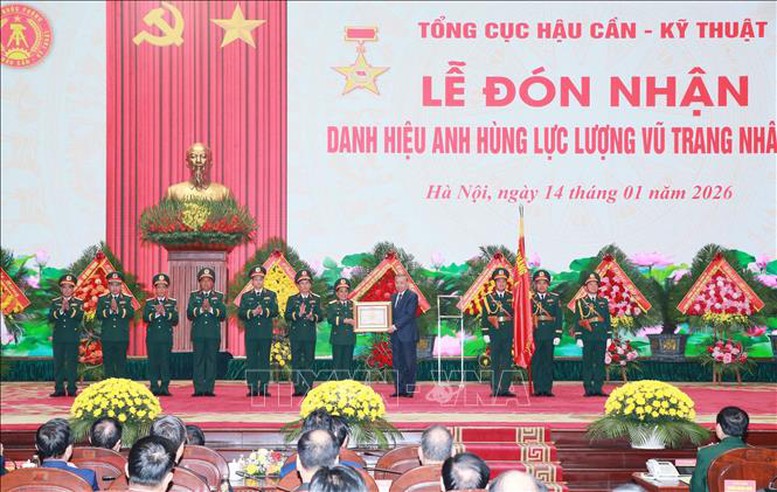 Pg88vn.top Casino online, Thể thao, Xổ số, Bắn cá, Đá gà, Nổ hũ Tô Lâm trao Danh hiệu Anh hùng LLVT nhân dân cho Tổng cục Hậu cần - Kỹ thuật - Ảnh: TTXVN