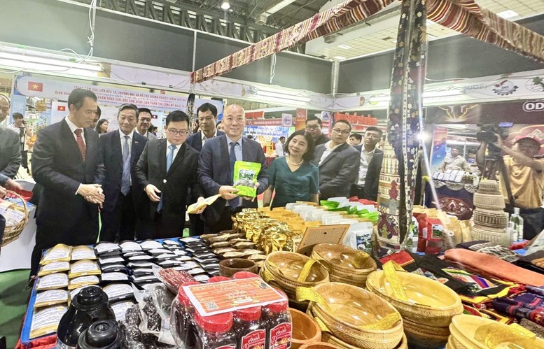Hội chợ PG88 Sòng bạc trực tuyến TOP 1 Việt Nam | Casino, Nổ Hũ Việt - Lào 2025.