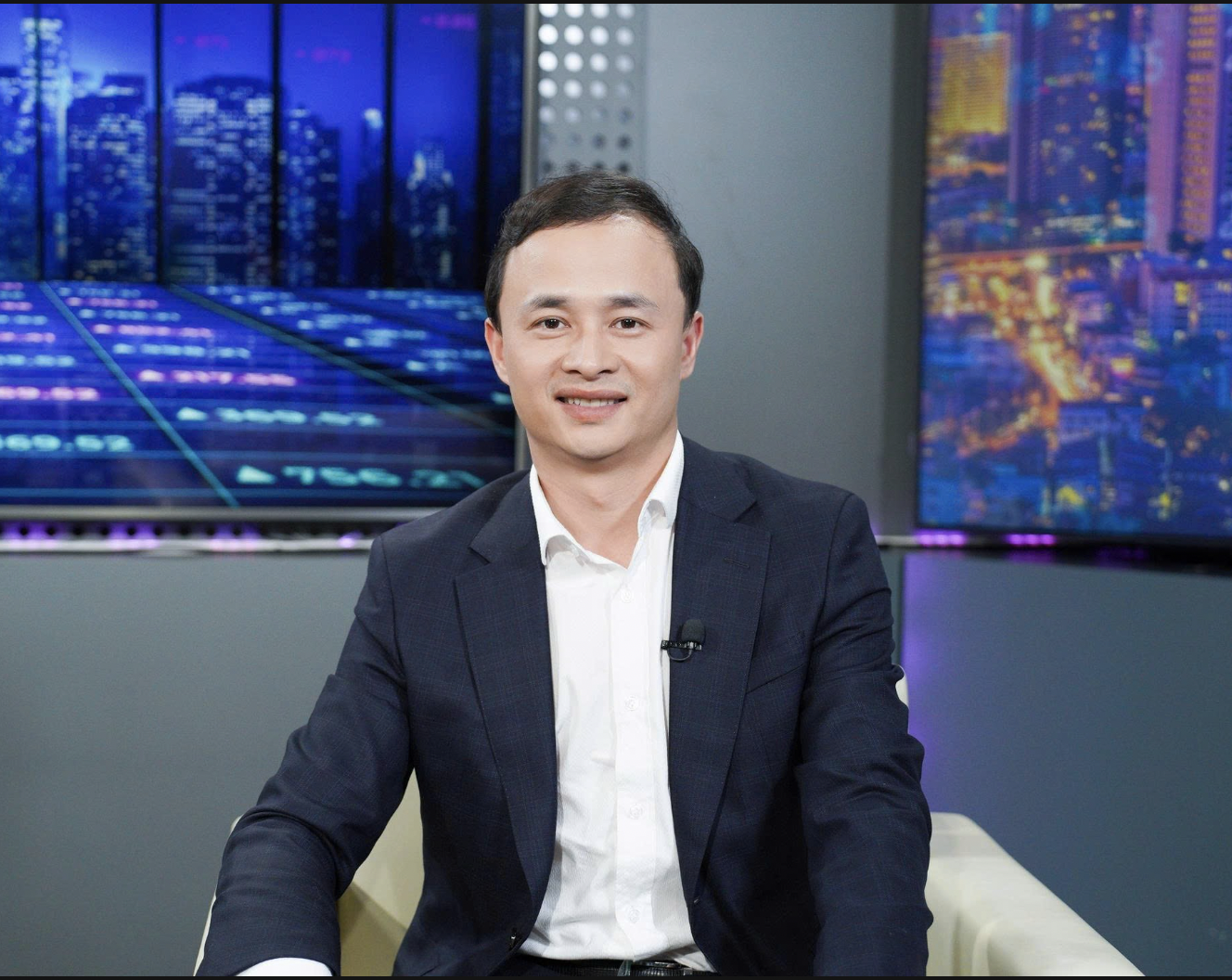 Ông Lê Quang Chung, Phó tổng giám đốc, Công ty cổ phần 6Pg88.com nhà cái Smart Invest (AAS). 