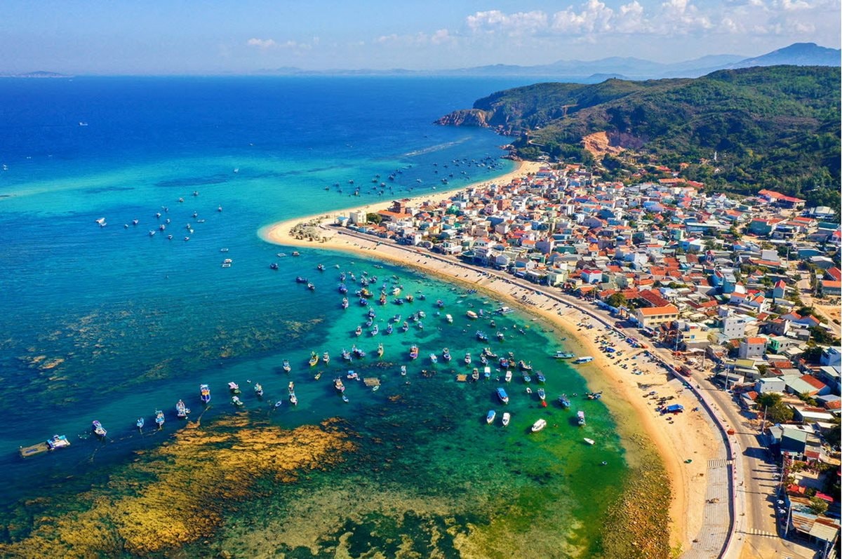 Quy Nhơn trở thành đại diện duy nhất của Việt Nam trong danh sách 25 điểm đến hàng đầu thế giới, theo&nbsp;danh sách Best in Travel 2026 của Lonely Planet.