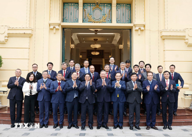 Tổng Bí thư Tô Lâm, Thủ tướng Phạm Minh Chính và các đại biểu. Ảnh: TTXVN