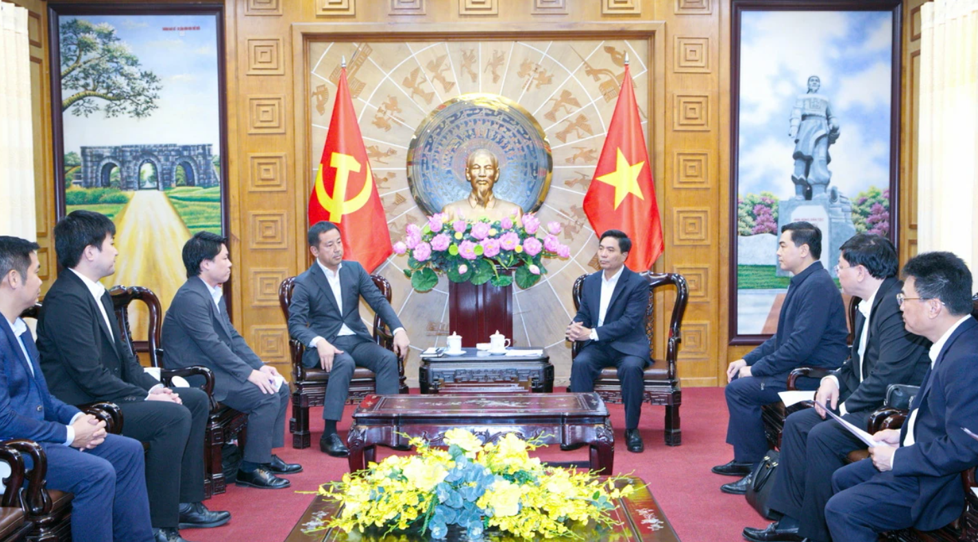 Bí thư Tỉnh ủy Thanh Hoá Nguyễn Doãn Anh tiếp xã giao Đoàn công tác Tập đoàn Sumitomo (Nhật Bản). Ảnh: Minh Hiếu