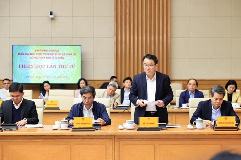 Thứ trưởng Bộ Pg88hi tỷ lệ thưởng hấp dẫn Trần Quốc Phương báo cáo tại Phiên họp - Ảnh: VGP