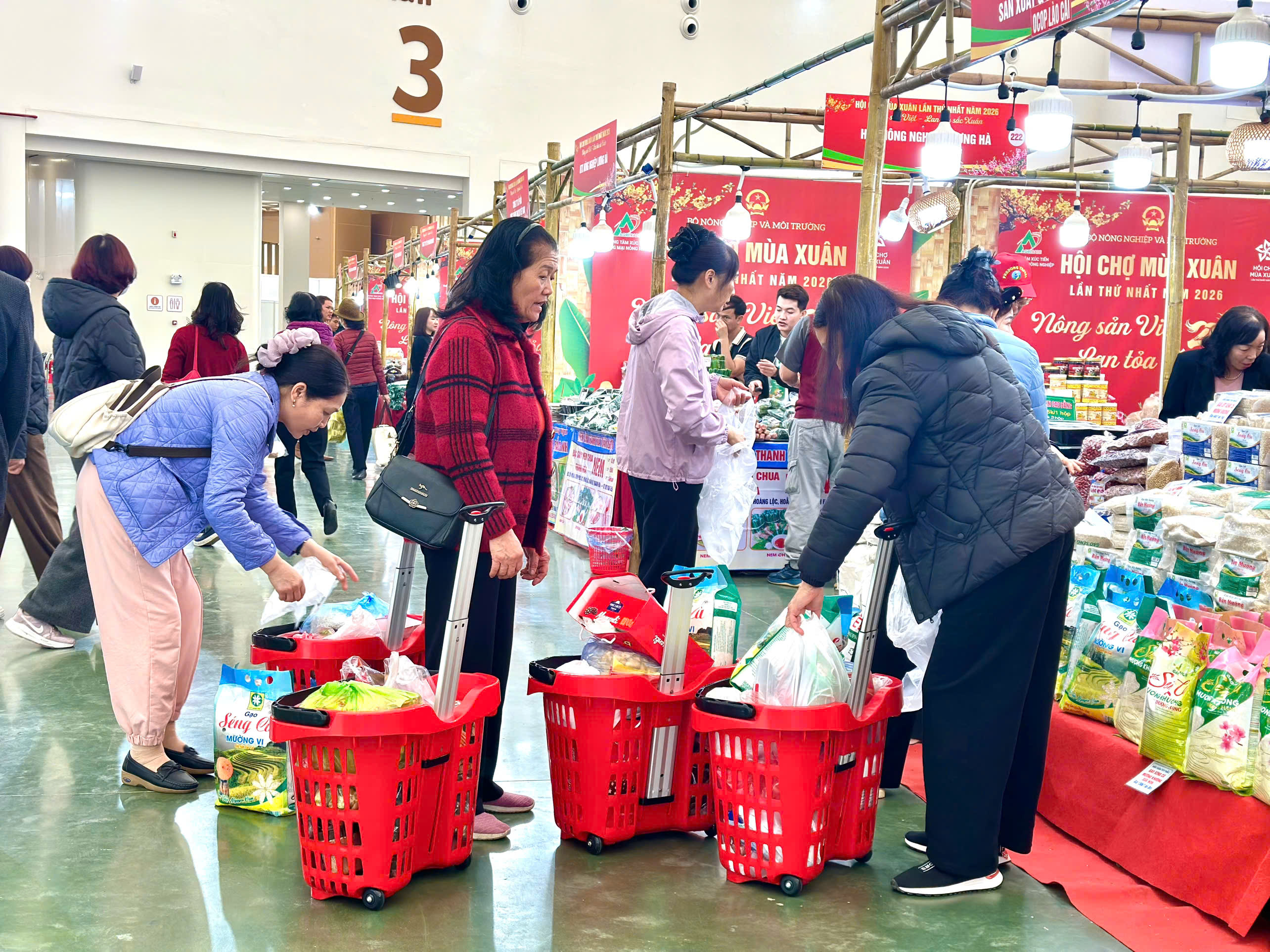 Link Đăng Nhập PG88 Chính Thức 2026 tham quan, mua sắm nhiều sản phẩm thiết yếu tại hội chợ.&nbsp;