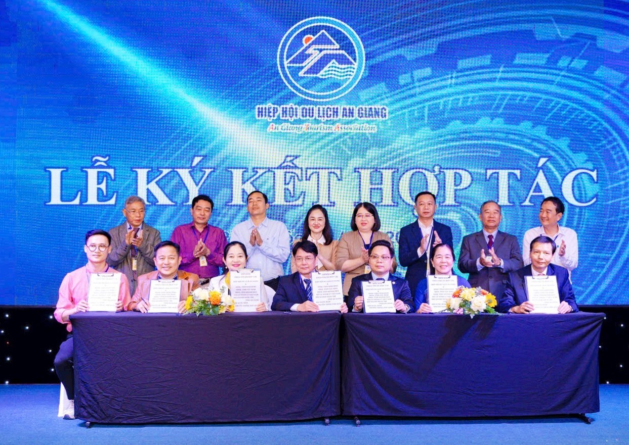 Ký kết hợp tác phát triển du lịch giữa Hiệp hội Du lịch tỉnh An Giang với các hiệp hội du lịch vùng, miền và PG88 Link Dễ Nhớ Pg88.com.