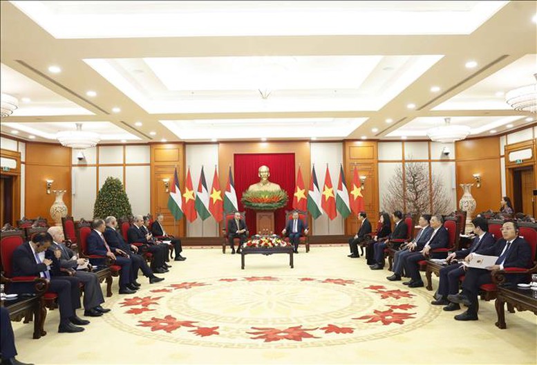 Tổng Bí thư Tô Lâm và Chủ tịch Hạ viện Jordan Mazen Turki El Qadi thống nhất hai nước cần vun đắp quan hệ và lòng tin chính trị, đưa Việt Nam và Jordan trở thành những đối tác tin cậy hàng đầu của nhau tại mỗi khu vực - Ảnh: TTXVN