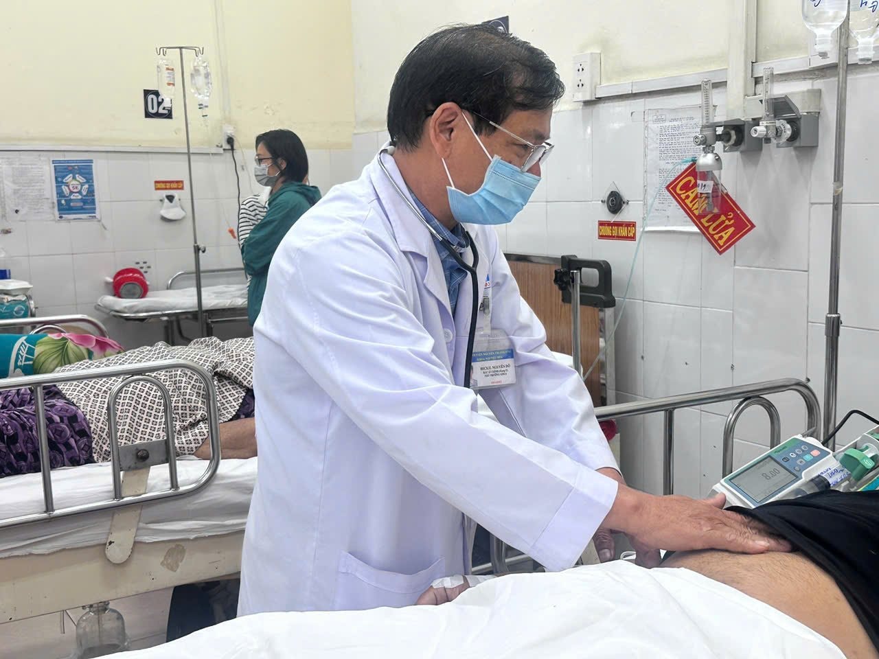 Khoa Nội tiêu hóa,&nbsp;Bệnh viện&nbsp;Nguyễn Tri Phương (TP.HCM) liên tiếp ghi nhận các trường hợp viêm tụy cấp trong những ngày cuối năm.&nbsp;