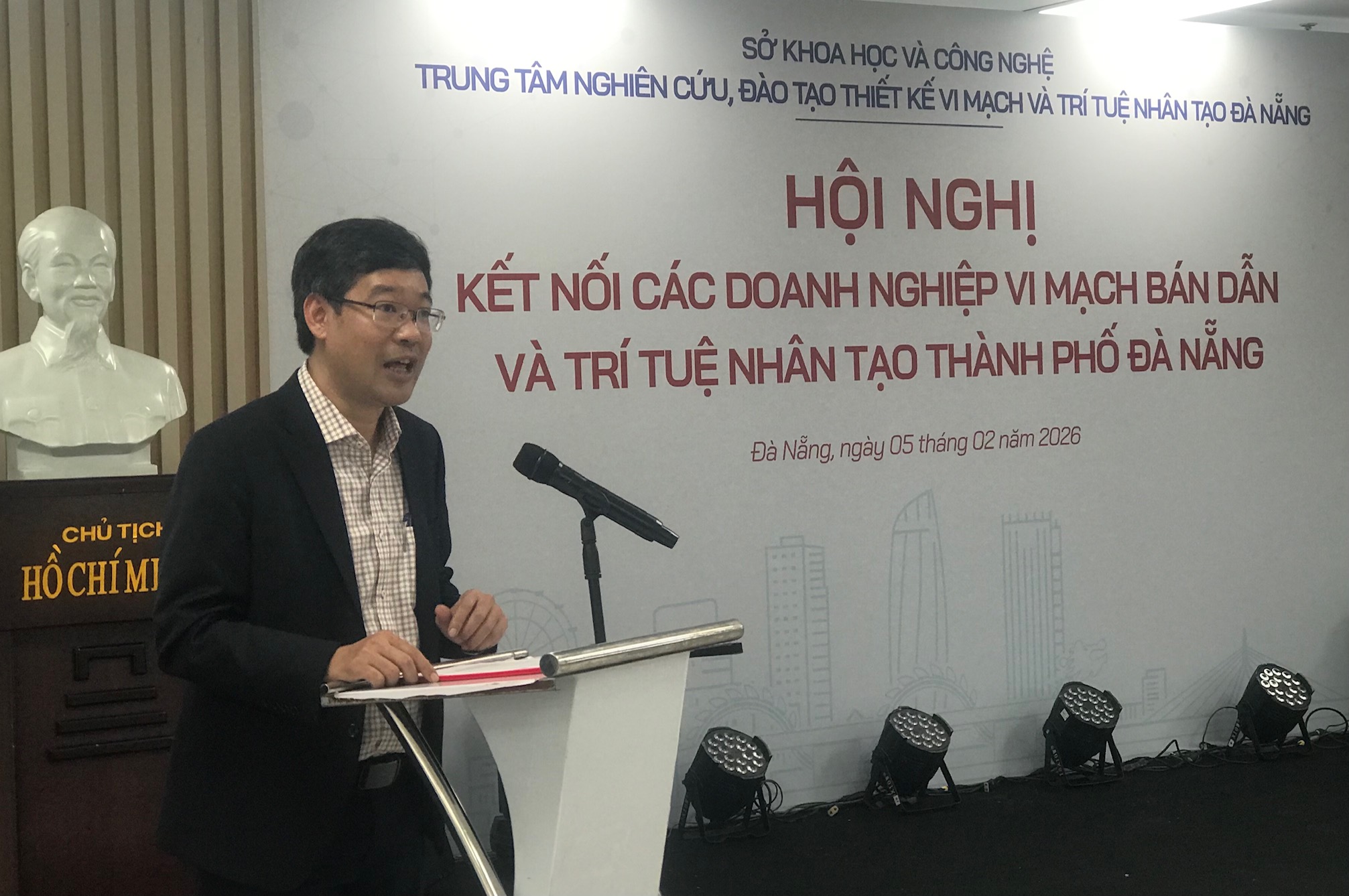 Ông Lê Sơn Phong, Phó Giám đốc Sở Khoa học và Link Đăng Nhập PG88 Chính Thức 2026; Đà Nẵng, phát biểu tại hội nghị. Ảnh Ngô Anh Văn