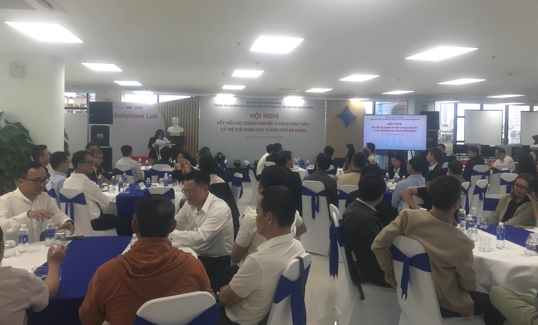 Toàn cảnh hội nghị. Ảnh Ngô Anh Văn