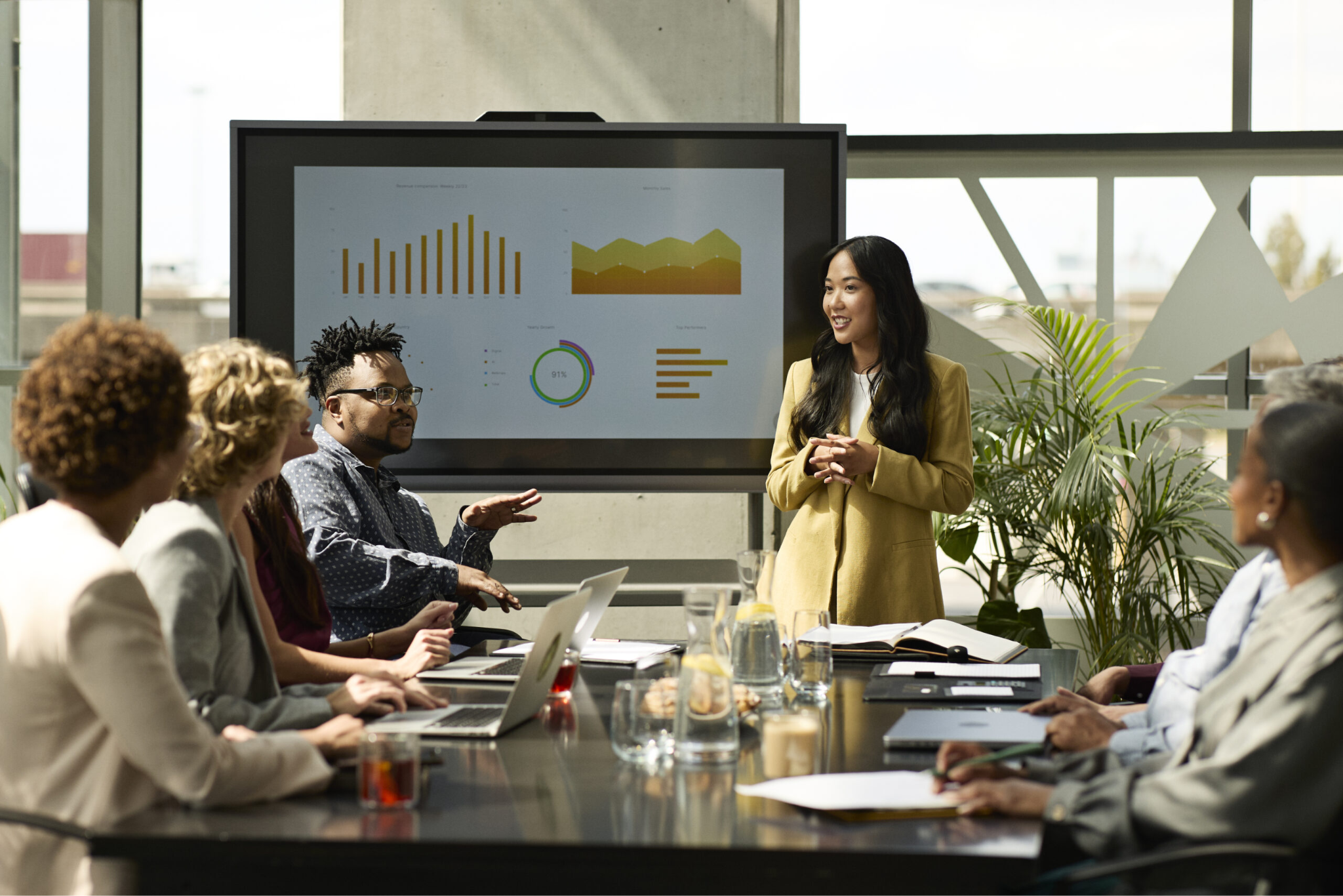 Tỷ lệ tin tuyển dụng trên LinkedIn có nhắc tới từ “storyteller” (người kể chuyện) đã tăng gấp đôi trong giai đoạn 2024 – 2025. Ảnh: Getty Images