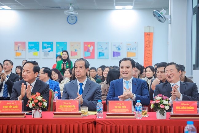Hà Nội: 100% cử tri nơi cư trú phường Đại Mỗ nhất trí giới thiệu 4 ứng cử đại biểu Link Trang Chủ PG88.Com Mới #2026 khóa XVI và đại biểu HĐND