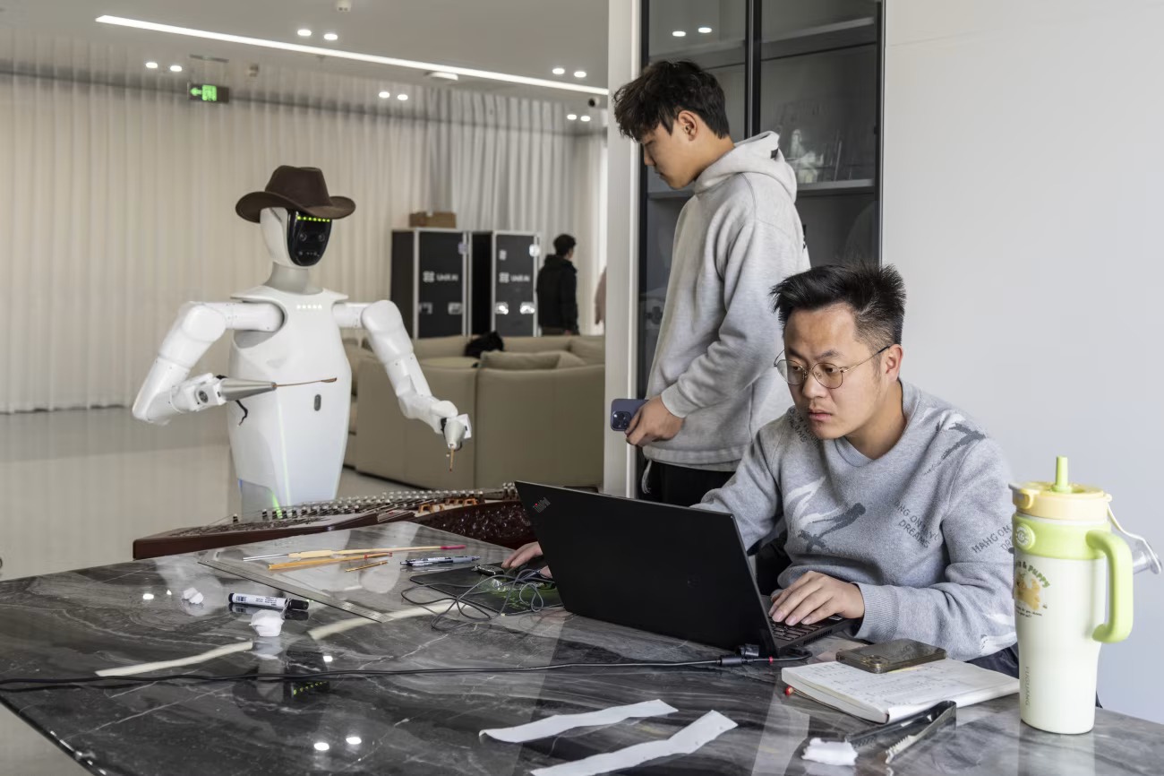 Tại Bắc Kinh, một khu phát triển Link Trang Chủ PG88.Com Mới #2026 dành riêng cho startup robot hình người đã được hình thành, với tổng các quỹ hỗ trợ AI và robot lên tới 14 tỷ USD.