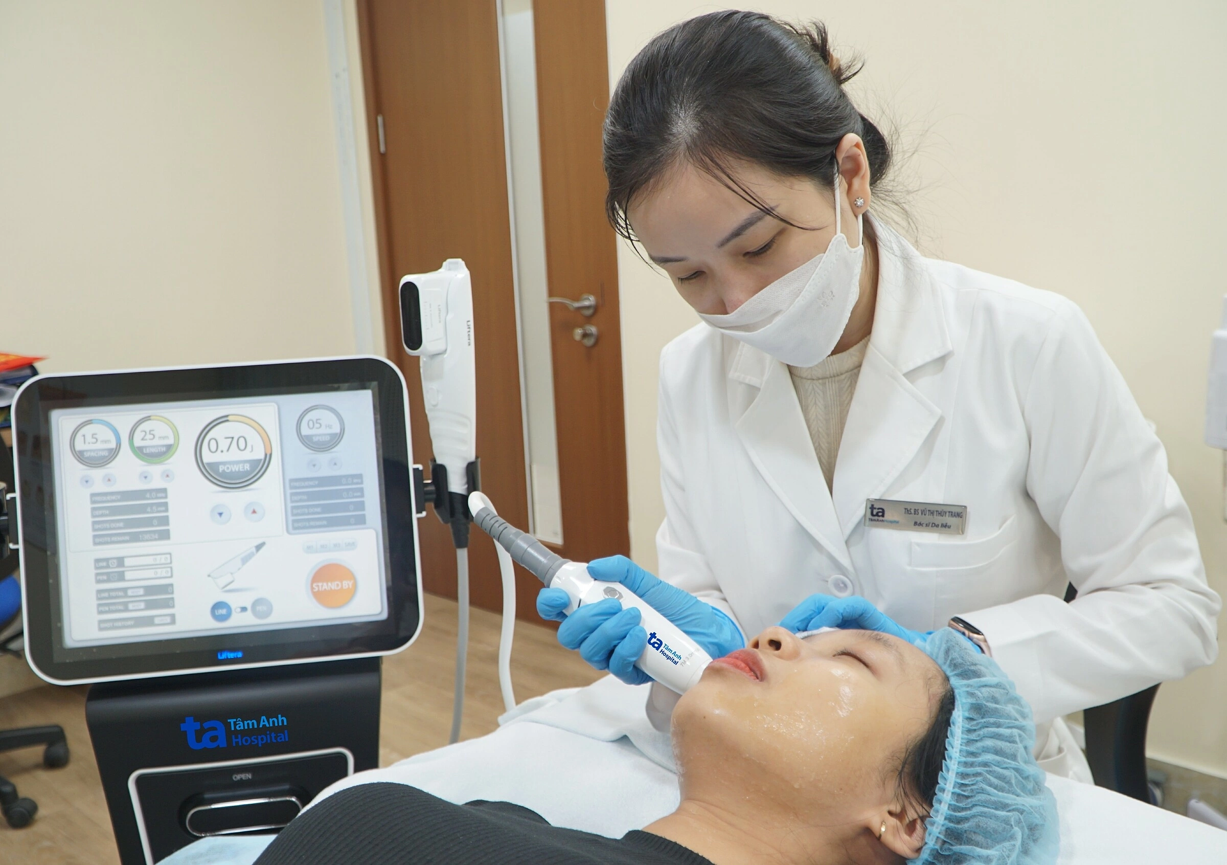 Làm đẹp phải có kế hoạch, có tư vấn chuyên môn, lựa chọn cơ sở được cấp phép và bác sĩ uy tín.