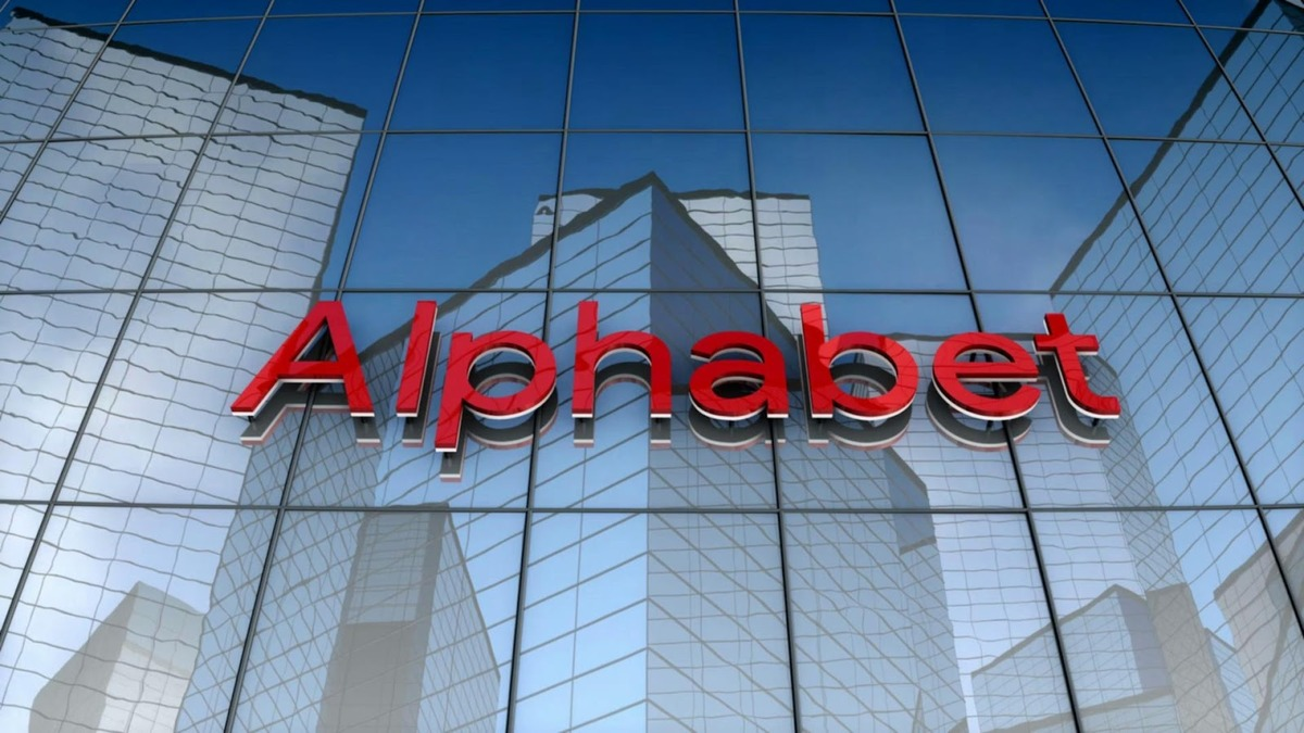 Alphabet lần đầu nhấn mạnh khả năng AI có thể tác động đến doanh thu mảng quảng cáo