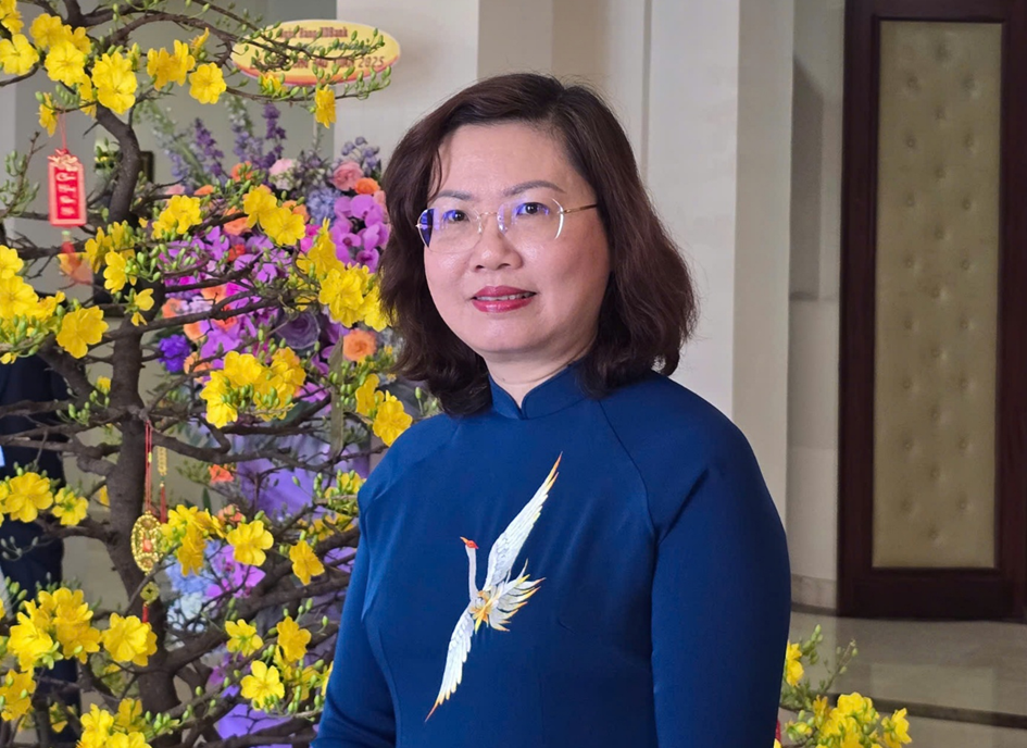 Bà Vũ Thị Chân Phương, Chủ tịch Ủy ban 6Pg88.com nhà cái Nhà nước