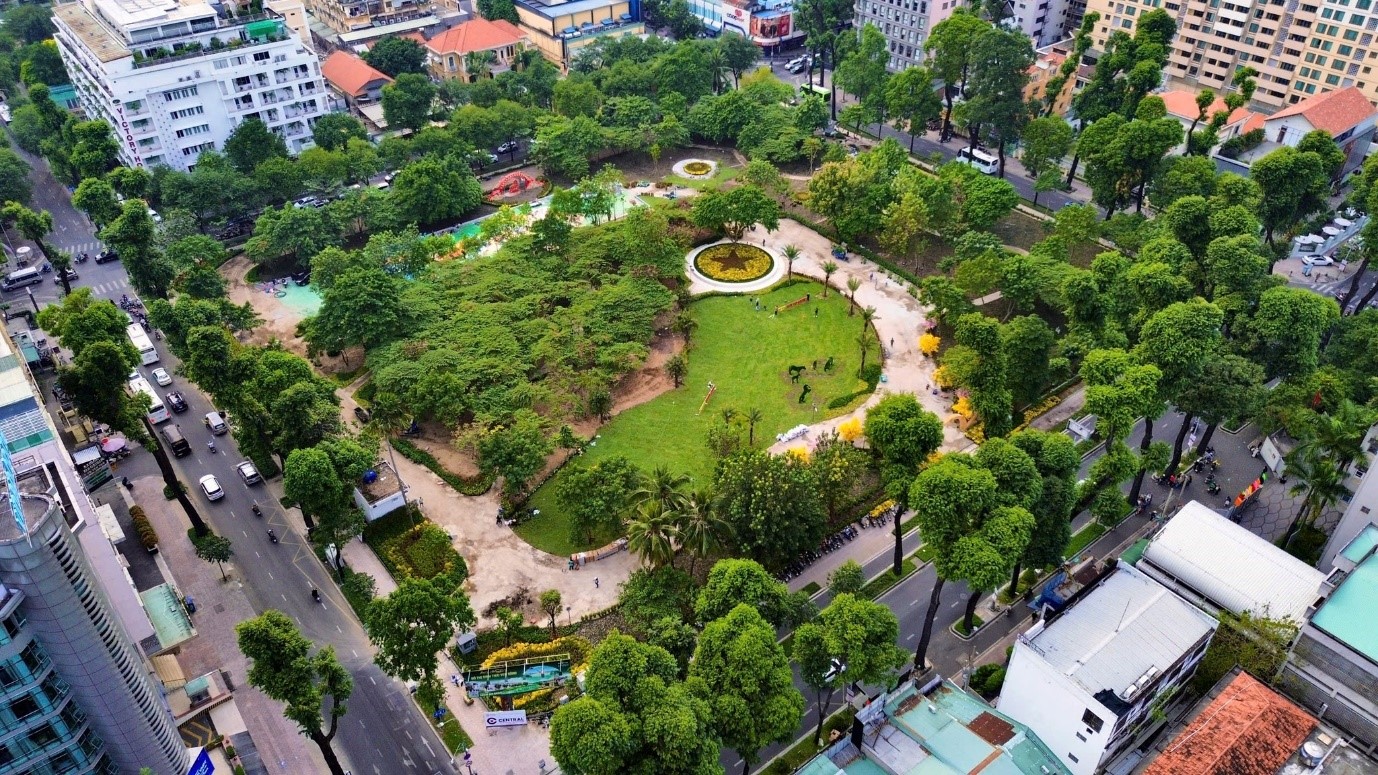 Công trình cảnh quan tại Nhà thi đấu Phan Đình Phùng được Phát Đạt triển khai “thần tốc” chỉ trong hơn 2 tuần là một dấu ấn trong mục tiêu đồng hành phát triển bền vững cùng TP.HCM. Ảnh: Phát Đạt.