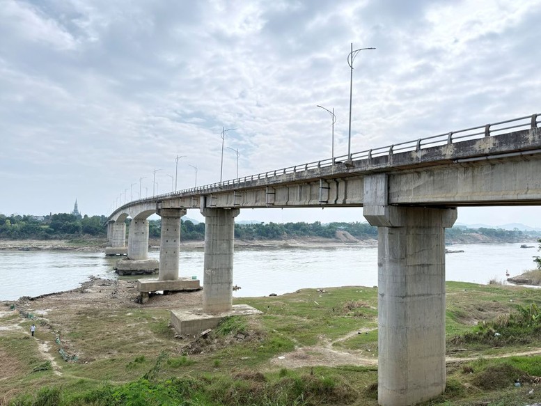 Cầu sông Lô hiện nay.