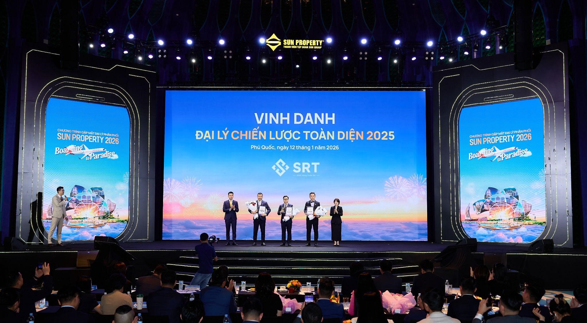 SRT Group tiếp tục khẳng định vị thế trên thị trường khi được Sun Group vinh danh là Đối tác Chiến lược Toàn diện - Toàn quốc 2025. Ảnh: SRT Group.