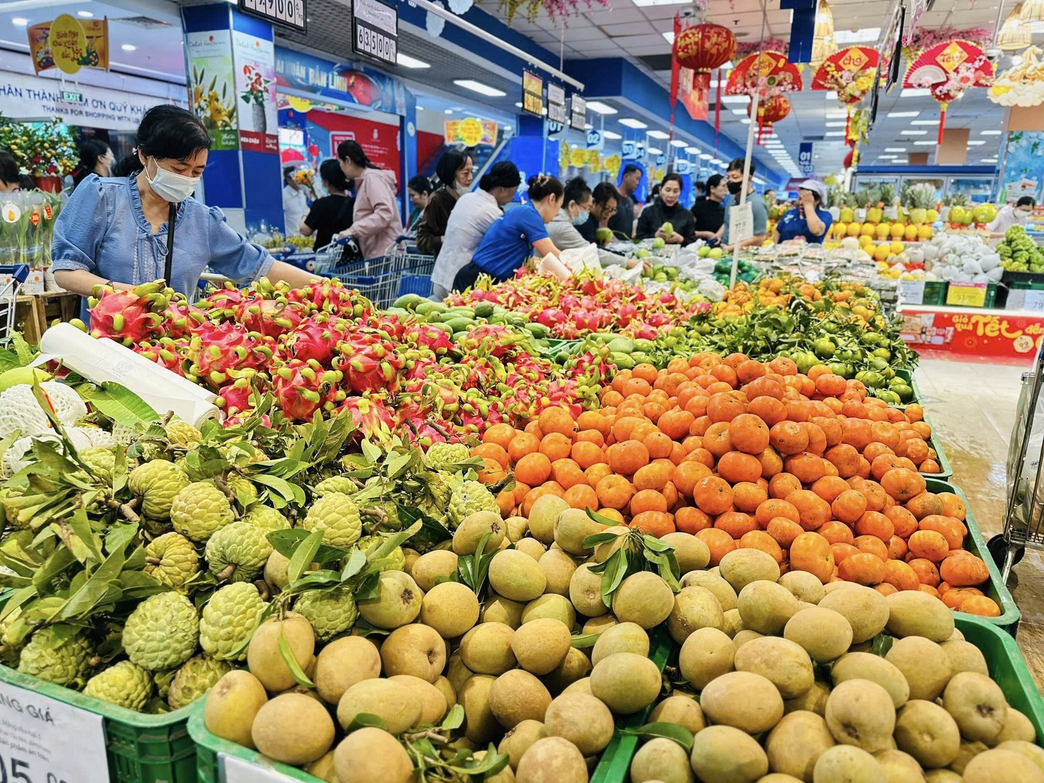 Nguồn cung dồi dào giúp giá cả tại hệ thống bán lẻ ở mức không biến động mạnh.