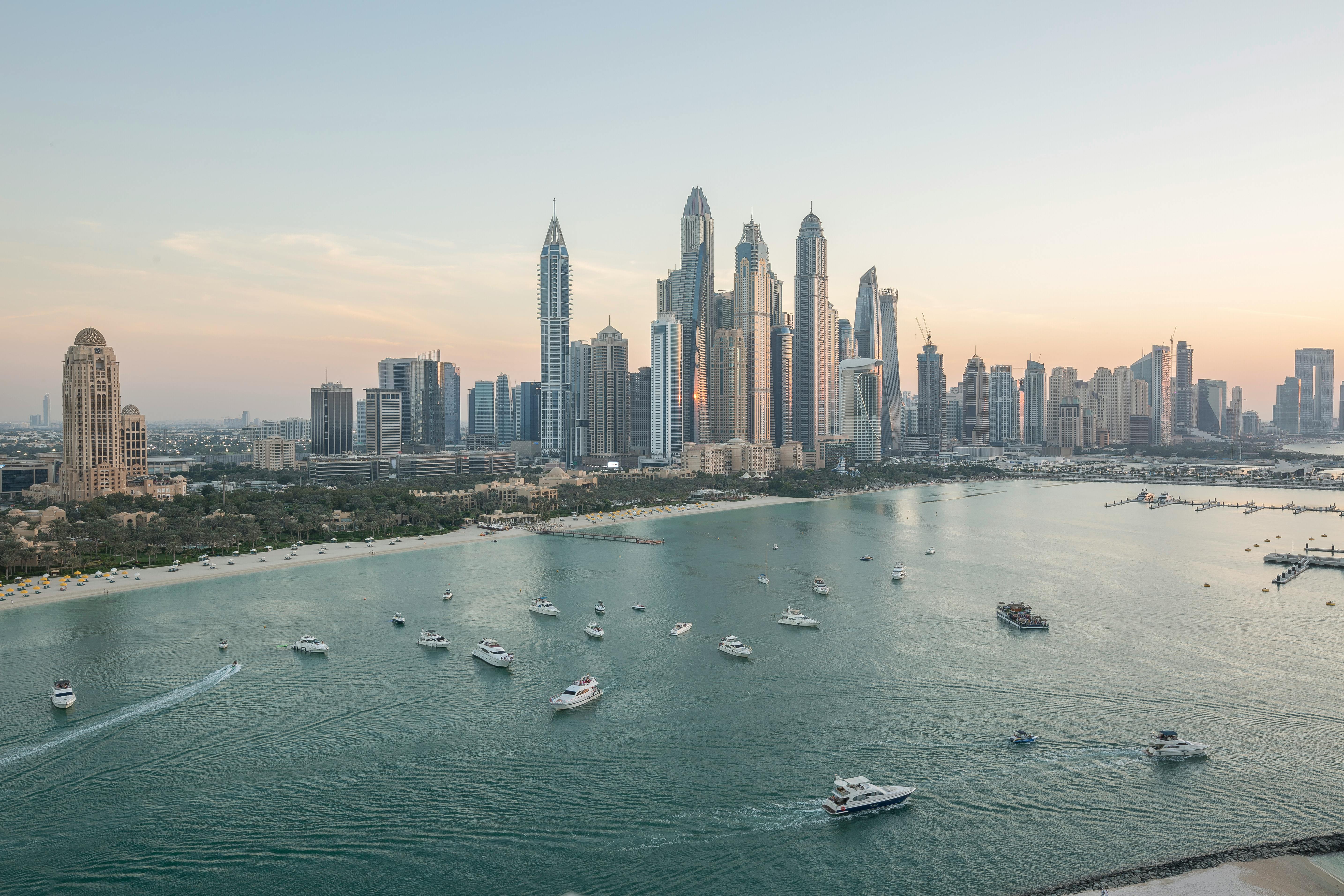 Dubai đã phát triển thần tốc nhờ kế hoạch vươn mình ra biển lớn. Ảnh: Pexels.