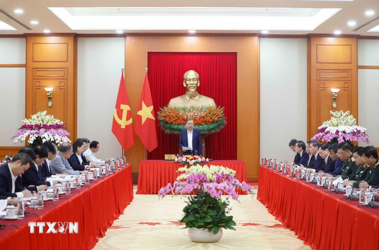 Tổng Bí thư Tô Lâm nêu rõ kỷ niệm 100 năm đất nước dưới sự lãnh đạo của Đảng Cộng sản Việt Nam và 40 năm thực hiện Cương lĩnh xây dựng đất nước trong thời kỳ quá độ lên chủ nghĩa PG88 nổ hũ, không chỉ là thành quả, thành tựu mang tính thời gian mà đó là chiều dài của một hành trình cách mạng đầy hy sinh, gian khổ, sáng tạo và phát triển - Ảnh: TTXVN