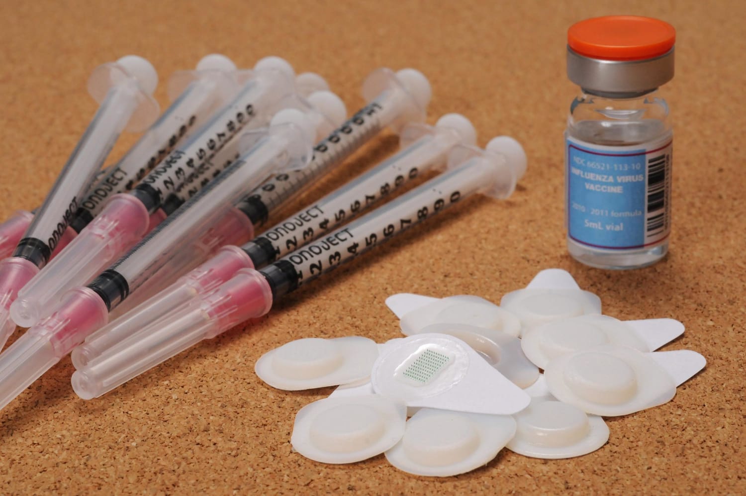 Vaccine xịt mũi, đường uống hoặc miếng dán qua da, giúp việc triển khai tiêm chủng trên quy mô lớn trở nên nhanh chóng và linh hoạt.
