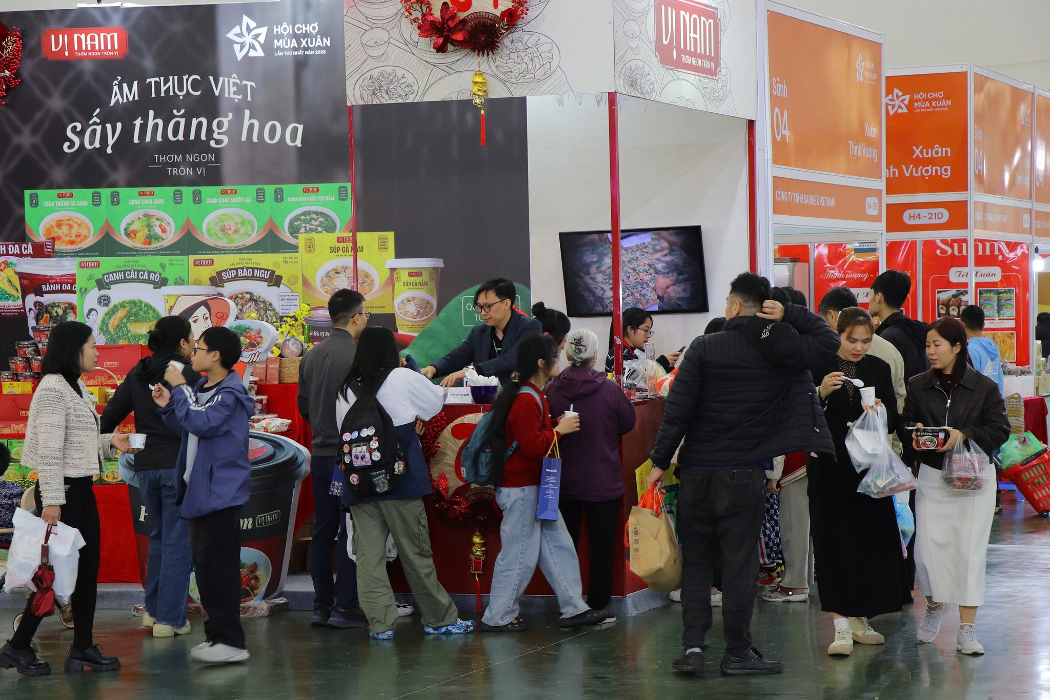 Hội chợ Mùa Xuân 2026 khẳng định sức hút mãnh liệt của nông sản Việt từ khắp mọi miền Tổ quốc.