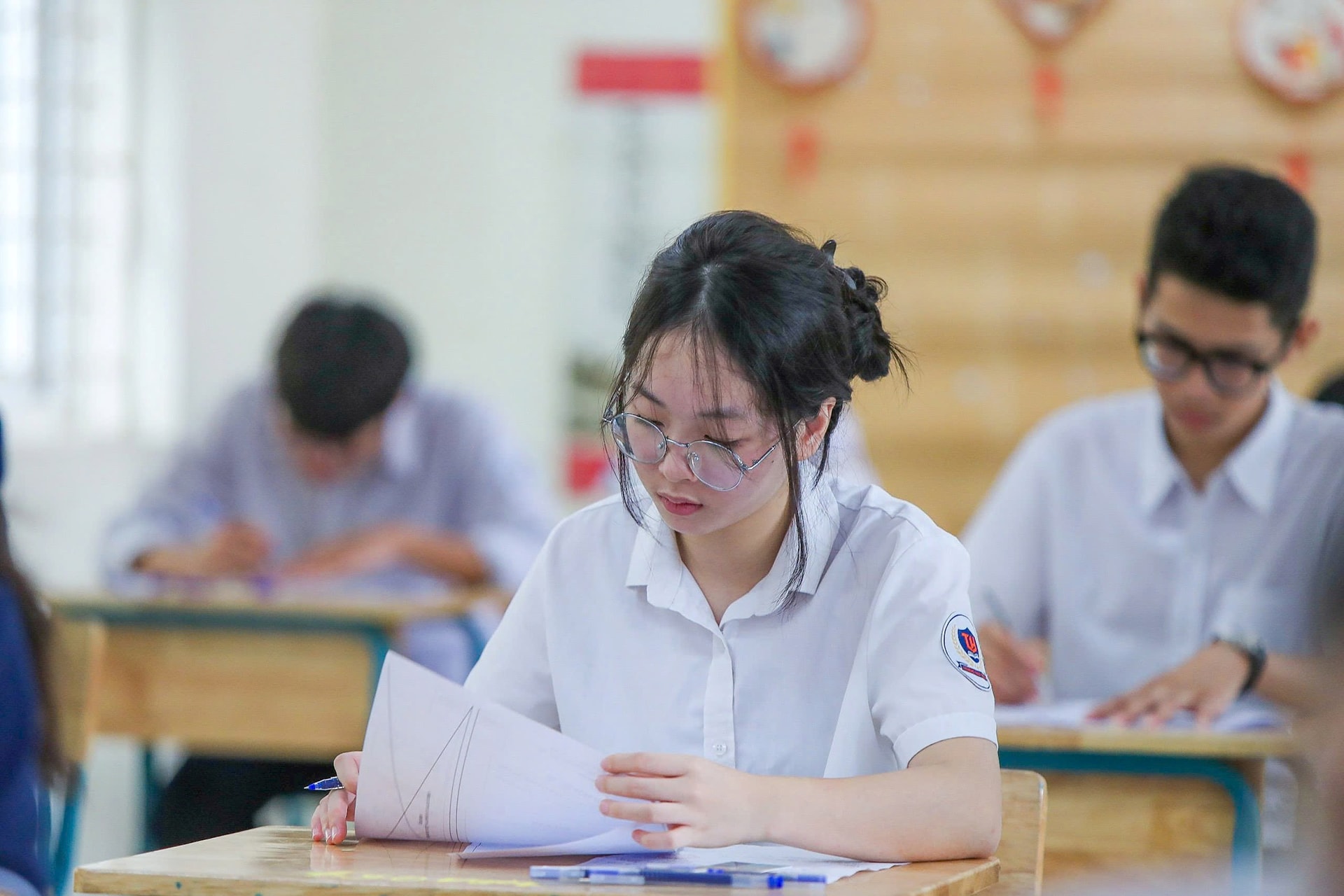 Hà Nội bỏ điều kiện thường trú và khu vực tuyển sinh vào lớp 10