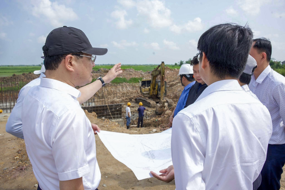 Phó Chủ tịch UBND thành phố Huế Hoàng Hải Minh kiểm tra&nbsp;khu tái PG88 Sòng bạc trực tuyến TOP 1 Việt Nam | Casino, Nổ Hũ phục vụ Pg88vn.top độc quyền mỗi ngày&nbsp;đường Tố Hữu nối dài đi sân bay Phú Bài