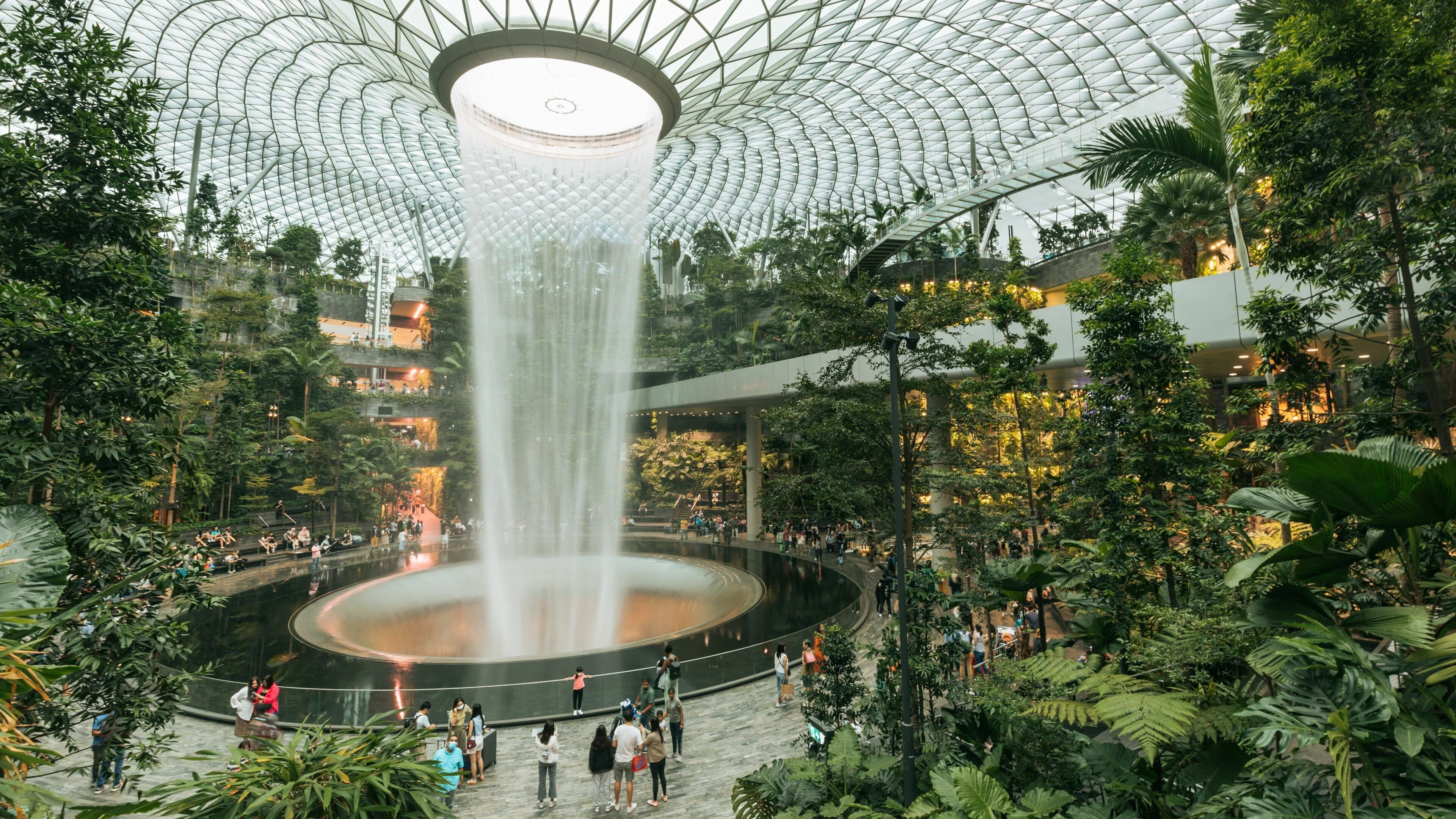 Singapore đã sẵn sàng để thay thế vai trò kết nối hàng không giữa châu Âu và châu Á của Trung Đông.