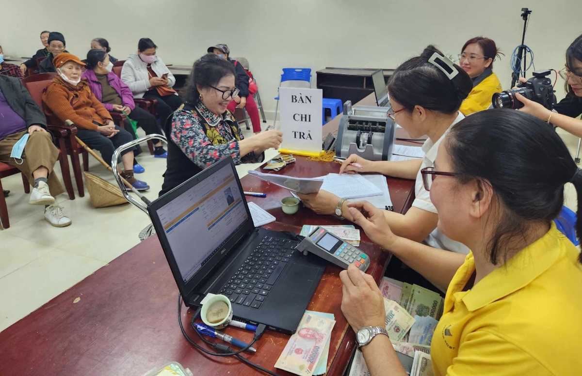 Bộ Nội vụ lý giải cách thức điều chỉnh tăng lương hưu
