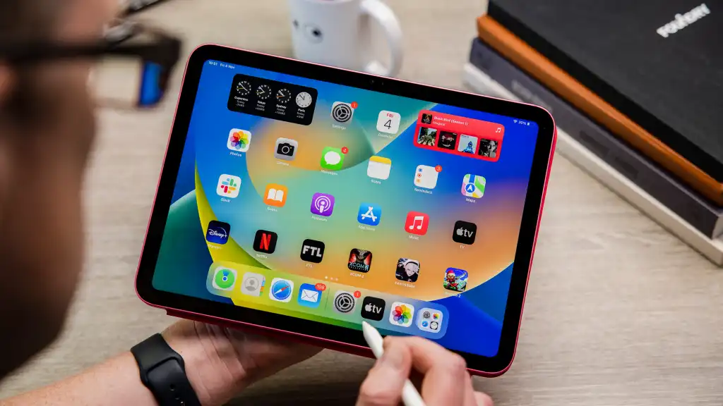 Sau MacBook Neo, iPhone 17e, iPad giá rẻ thế hệ mới sắp lên kệ? 