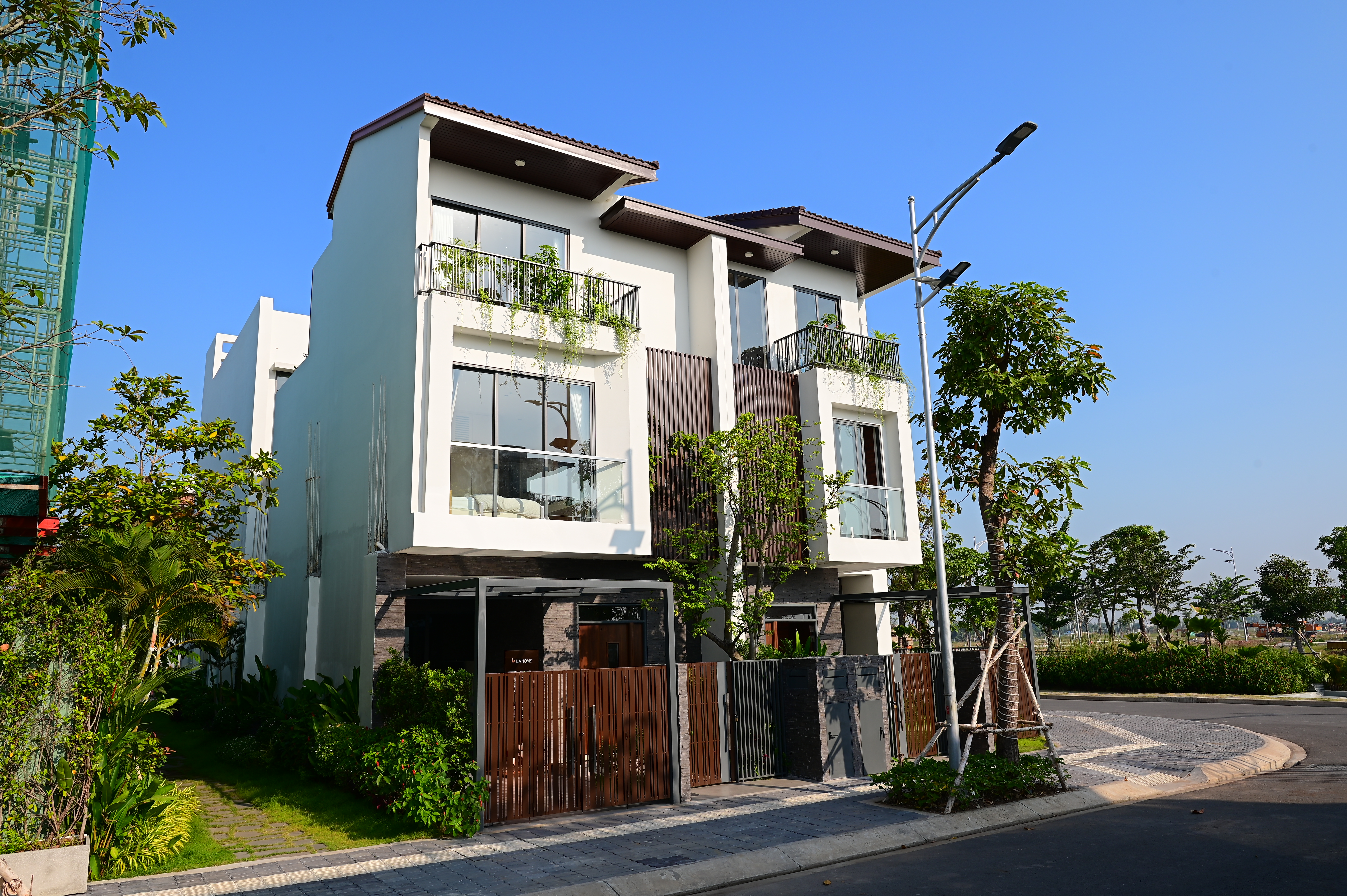 Các tiêu chuẩn về bền vững và hiệu quả năng lượng góp phần gia tăng giá trị bất động sản tại LA Home.