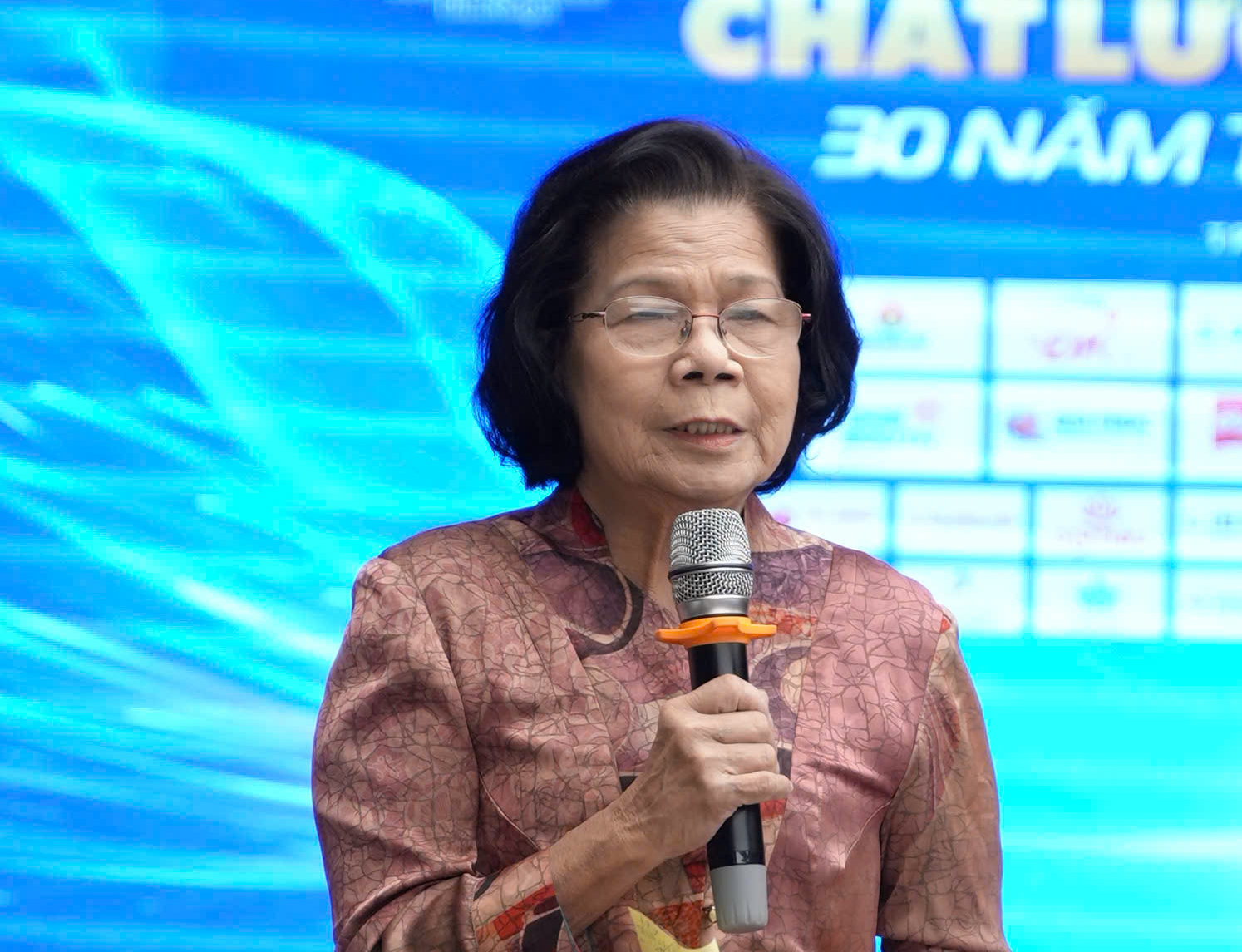 Bà Vũ Kim Hạnh, Chủ tịch Hiệp hội PG88 Link Dễ Nhớ Pg88.com hàng Việt Nam chất lượng cao.